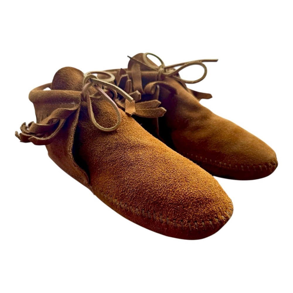 Minnetonka Women’s Size 9 Reddish Brown Suede Loafers